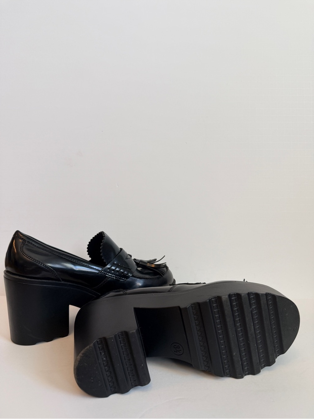 Mossimo Reagan Black Chunky Platform Tassel Loafers Block Heel Size 8.5 - Picture 6 of 6